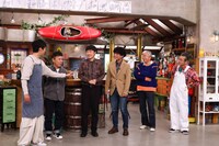 左からNON STYLE石田、ナインティナイン岡村、たくろう、村上ショージ、間寛平