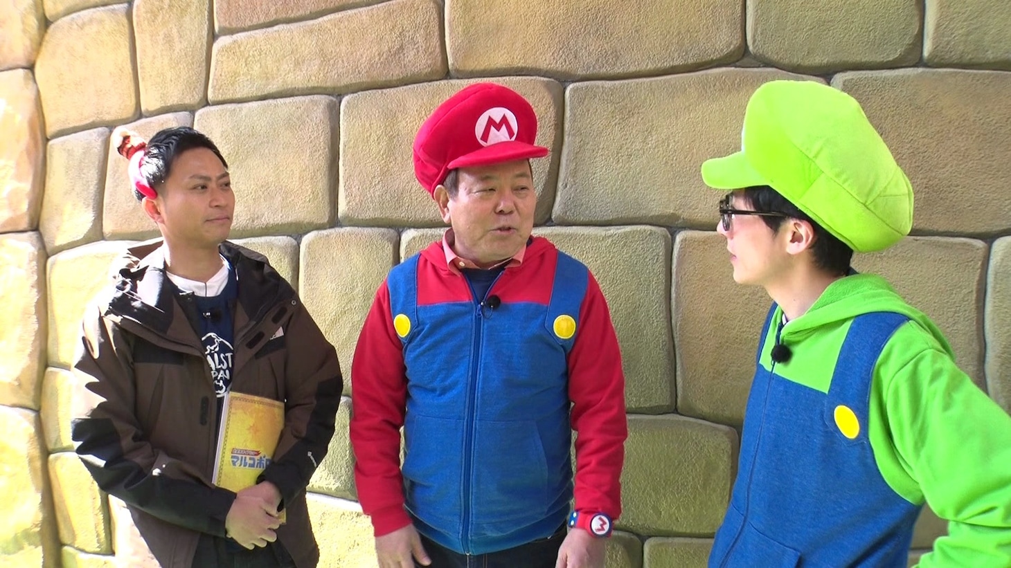 左からヘンダーソン子安、ほんこん、ヘンダーソン・中村フー
