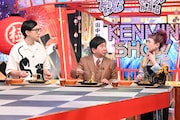 左から、こがけん、爆笑問題・田中、久本雅美