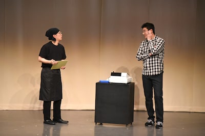 シカノシンプのコント「サイン」より