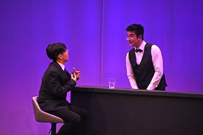 シカノシンプのコント「101回バーボン」より