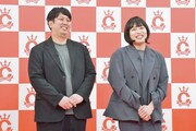レインボー。池田（右）はカーネーション吉田をモデルとした女芸人・高田通天閣として登場