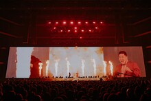 約3万人が目撃、令和ロマン単独ライブ「RE:IWAROMAN」Kアリーナ横浜での挑戦