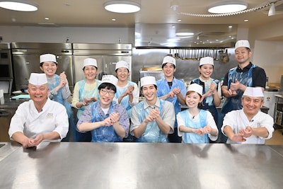 「鮨アカデミーに体験入学！はじめての握りに挑戦！」