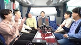 ロケバス車内でトークを繰り広げるドンデコルテ、かまいたち、たくろう