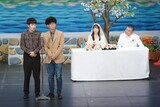 結婚披露宴のシーンに本人役で登場し、漫才を披露するたくろう