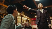 ドンデコルテが出演する「キリン一番搾り生ビール」のWebCM「贅沢が怖い男」編より