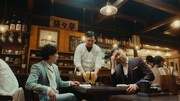 ドンデコルテが出演する「キリン一番搾り生ビール」のWebCM「贅沢が怖い男」編より