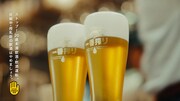 ドンデコルテが出演する「キリン一番搾り生ビール」のWebCM「贅沢が怖い男」編より