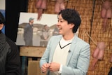 自身の診断結果「カツオ」について、オズワルド畠中から「叩けばおいしくなる」とうまいことを言われて喜ぶドンデコルテ小橋