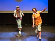 「Hypeconin manzai-kilpailu」に出場したJennitu