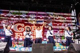 「ごぶごぶフェスティバル2026」DAY1より、新しい学校のリーダーズと浜田雅功（撮影：渡邉一生）