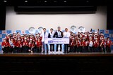 ティモンディ（中央）とイベント登壇者たち
