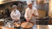 手間暇かけすぎるグルメの職人技を見つめる大久保佳代子