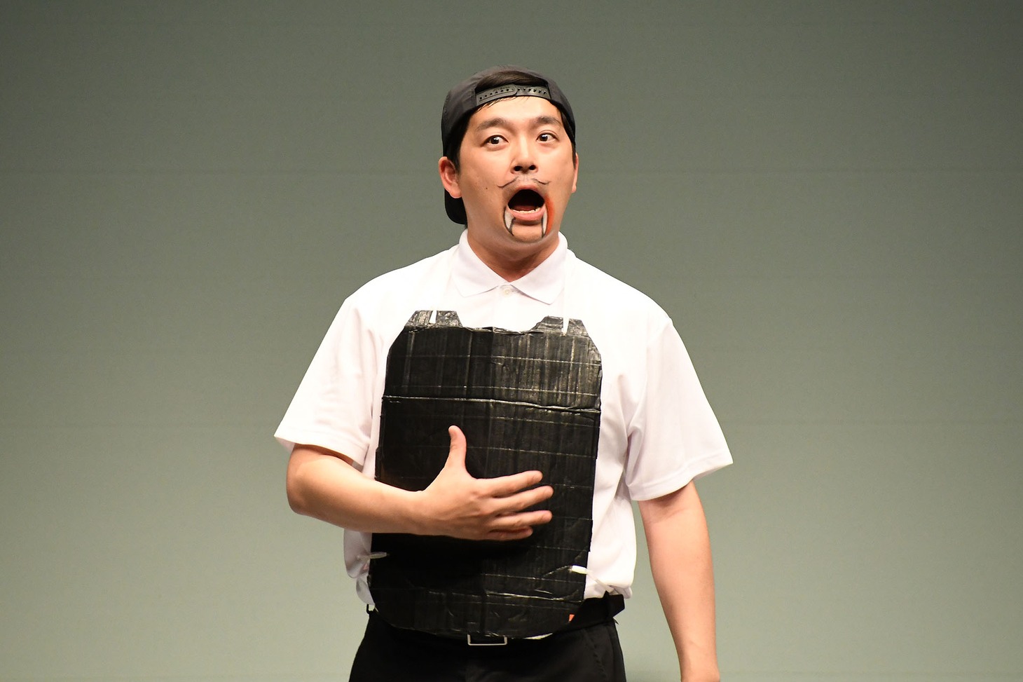 アンパイアであることを強調するアンパイアヴァンパイア