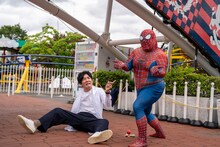 「有吉の壁」で100万円争奪サバイバルネタバトル、「×」が出たら即脱落