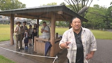ロバート秋山、ロケ中の雨はもう気にしない