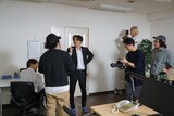 ア・ロングアイランド松尾が出演する「長台詞と期待の若手」のワンシーン