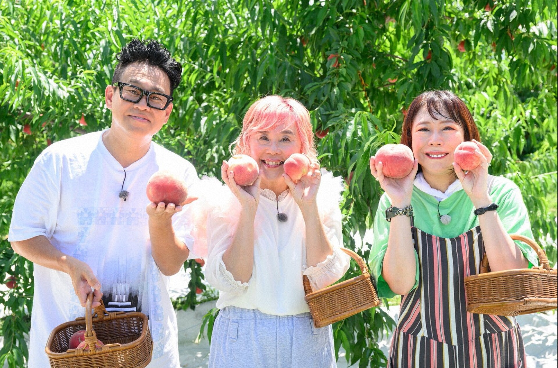野沢直子＆椿鬼奴、桃の甘みがすごかった