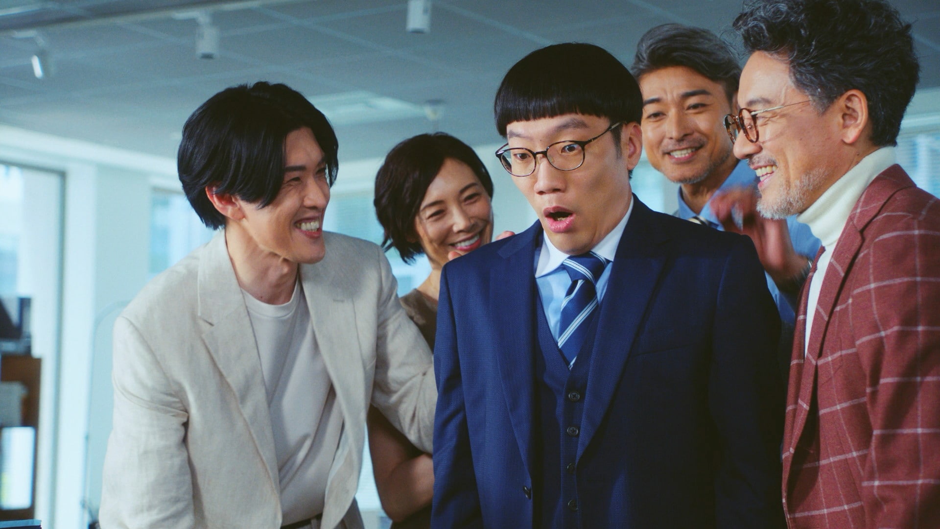 男性ブランコ平井のCM新作、仕事で怒られるかと思ったら怒られなかった