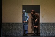 「さらば青春の光 単独LIVE『九官鳥』」より、コント「女優 永井京香」のワンシーン
