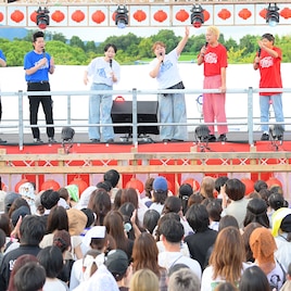 大盛り上がりの「マンゲキ夏祭り2026」、ジョックロック福本が炭治郎ビキニ