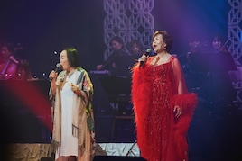 上沼恵美子のコンサートに姉・百々子さん登場、海原千里・万里が舞台上で揃う