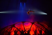 シルク・ドゥ・ソレイユ「ダイハツ トーテム」公開リハーサルの様子。