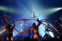 シルク・ドゥ・ソレイユ「ダイハツ トーテム」公開リハーサルの様子。