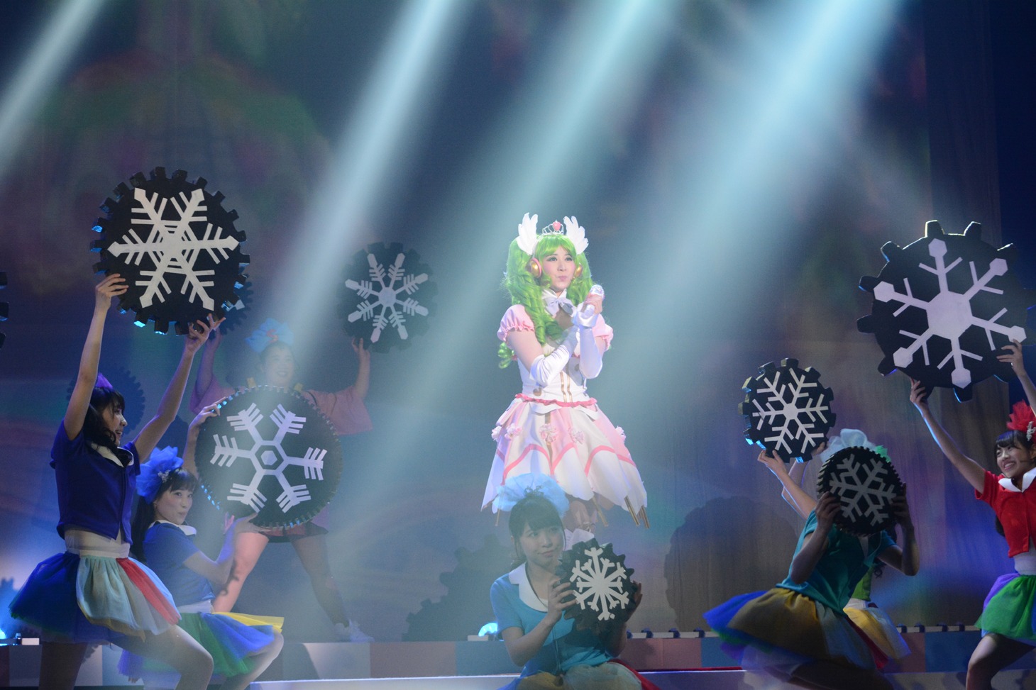 「ライブミュージカル『プリパラ』み～んなにとどけ！プリズム☆ボイス」公開リハーサルの様子。