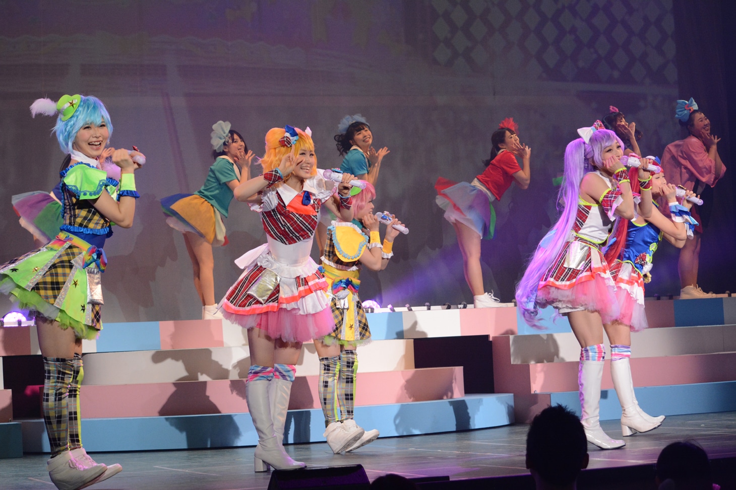 「ライブミュージカル『プリパラ』み～んなにとどけ！プリズム☆ボイス」公開リハーサルの様子。