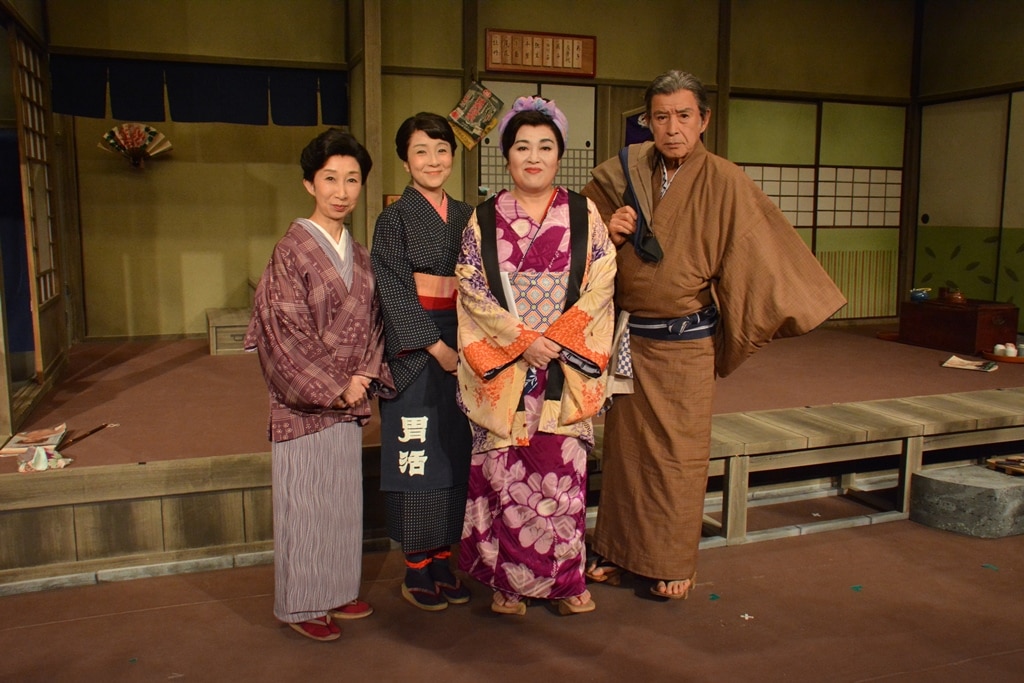 渡辺えりが25歳の芸者役に！「おばこ / 渡辺えり愛唱歌」開幕