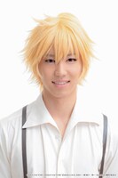 石賀和輝演じる神賀旭。