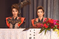 「NOBUNAGA<信長> －下天の夢－」、シャイニングショー「Forever LOVE!!」の制作発表会の様子。