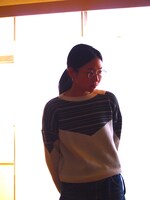 「部屋に流れる時間の旅」リハーサルの様子。安藤真理。