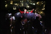 2014年に上演された「ミス・サイゴン」より。