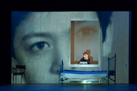 「火傷するほど独り」（c）Thibaut BARON