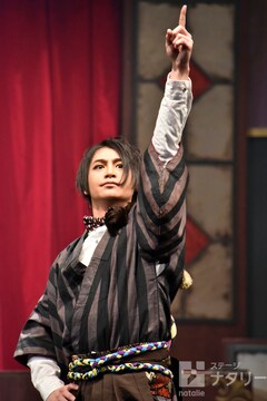 パラノイア サーカス 開幕 少年社中と若手俳優がミステリアスな世界に誘う ステージナタリー