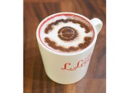 コラボカフェ「CAFE HANABUSA」にて提供される、「CLOCK ZEROラテ」。