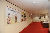 五代目中村雀右衛門「襲名披露記念展」の様子。