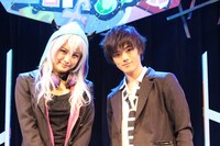 左から飛鳥凛、長江崚行。