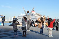 「Theater ZOU-NO-HANA 2015」より。（撮影：本城円）