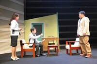 演劇集団キャラメルボックス2016 ダブルチャレンジ 「クロノス・ジョウンターの伝説『フォーゲット・ミー・ノット』」より。（撮影：伊東和則）