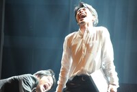 演劇集団キャラメルボックス2016 ダブルチャレンジ 「クロノス・ジョウンターの伝説『きみがいた時間 ぼくのいく時間』」公開ゲネプロより。