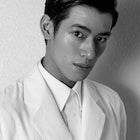 中島歩主演で、安部公房の「愛の眼鏡は色ガラス」を上演