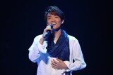 井上芳雄 シングス ディズニー デュエット曲発表 浦井健治とはアナ雪 ステージナタリー