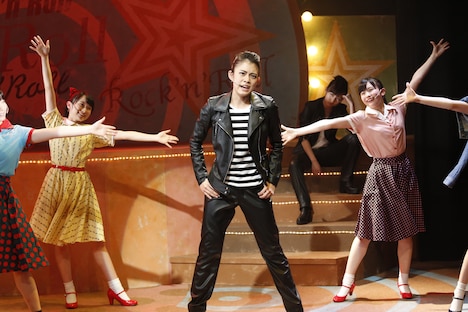 演劇女子部「気絶するほど愛してる!」より。