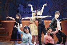 演劇女子部「気絶するほど愛してる！」より。