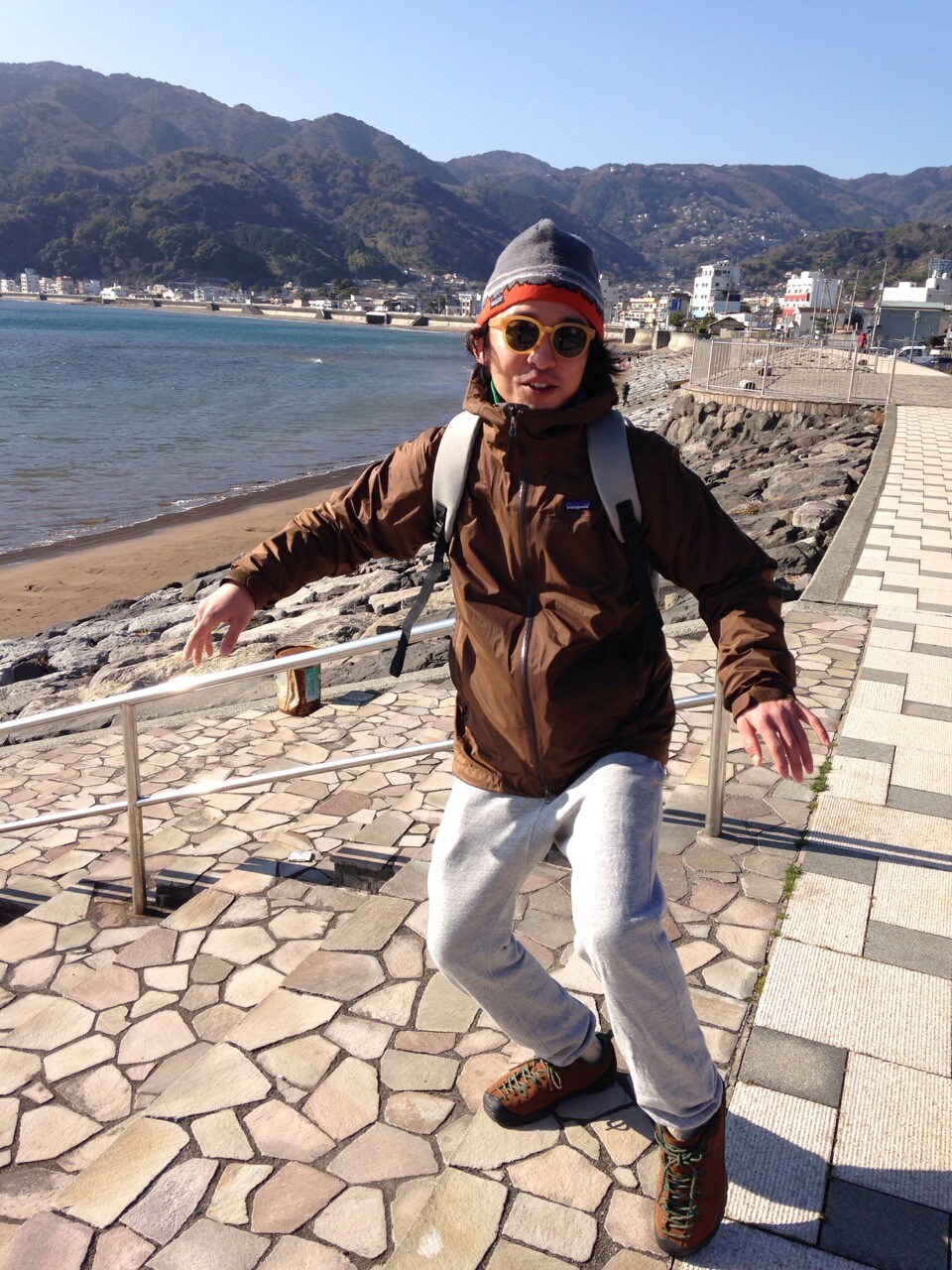 山縣太一のソロプロジェクト第2弾「ドッグマンノーライフ」に大谷能生が出演