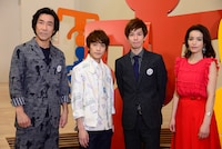 ミュージカル「ラディアント・ベイビー ～キース・ヘリングの生涯～」会見の様子。左から、岸谷五朗、平間壮一、柿澤勇人、知念里奈。